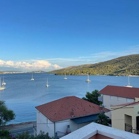 Apartman Jukic Hotel Marina Luaran gambar