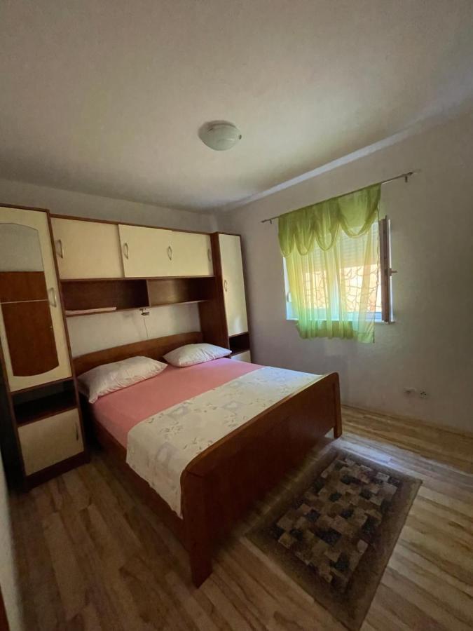 Apartman Jukic Hotel Marina Luaran gambar