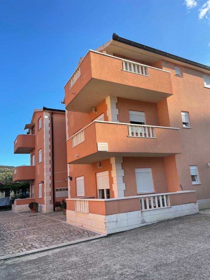 Apartman Jukic Hotel Marina Luaran gambar