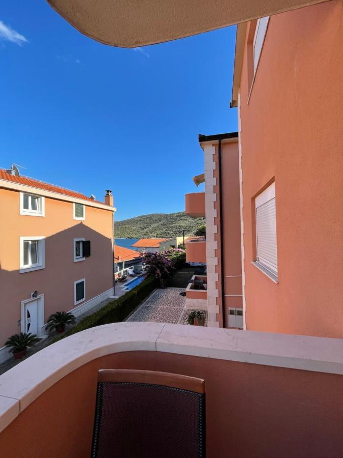 Apartman Jukic Hotel Marina Luaran gambar
