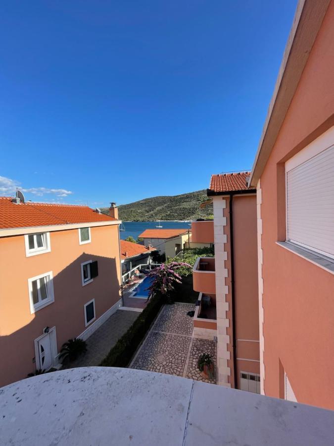 Apartman Jukic Hotel Marina Luaran gambar