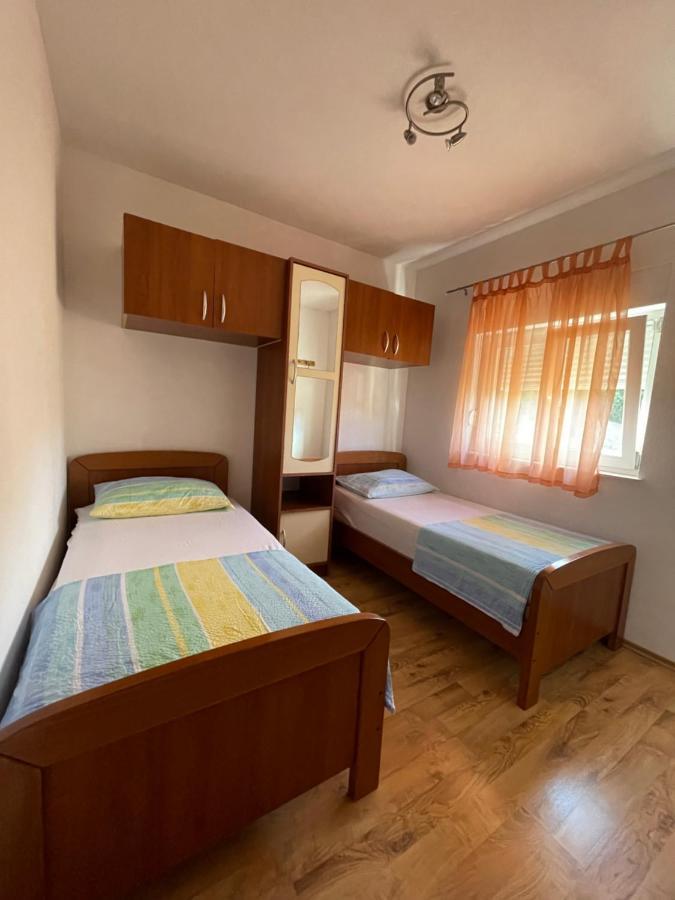 Apartman Jukic Hotel Marina Luaran gambar