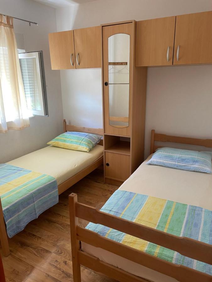 Apartman Jukic Hotel Marina Luaran gambar