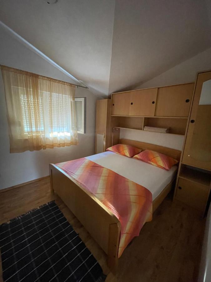 Apartman Jukic Hotel Marina Luaran gambar
