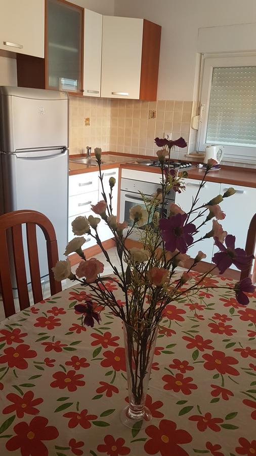 Apartman Jukic Hotel Marina Luaran gambar